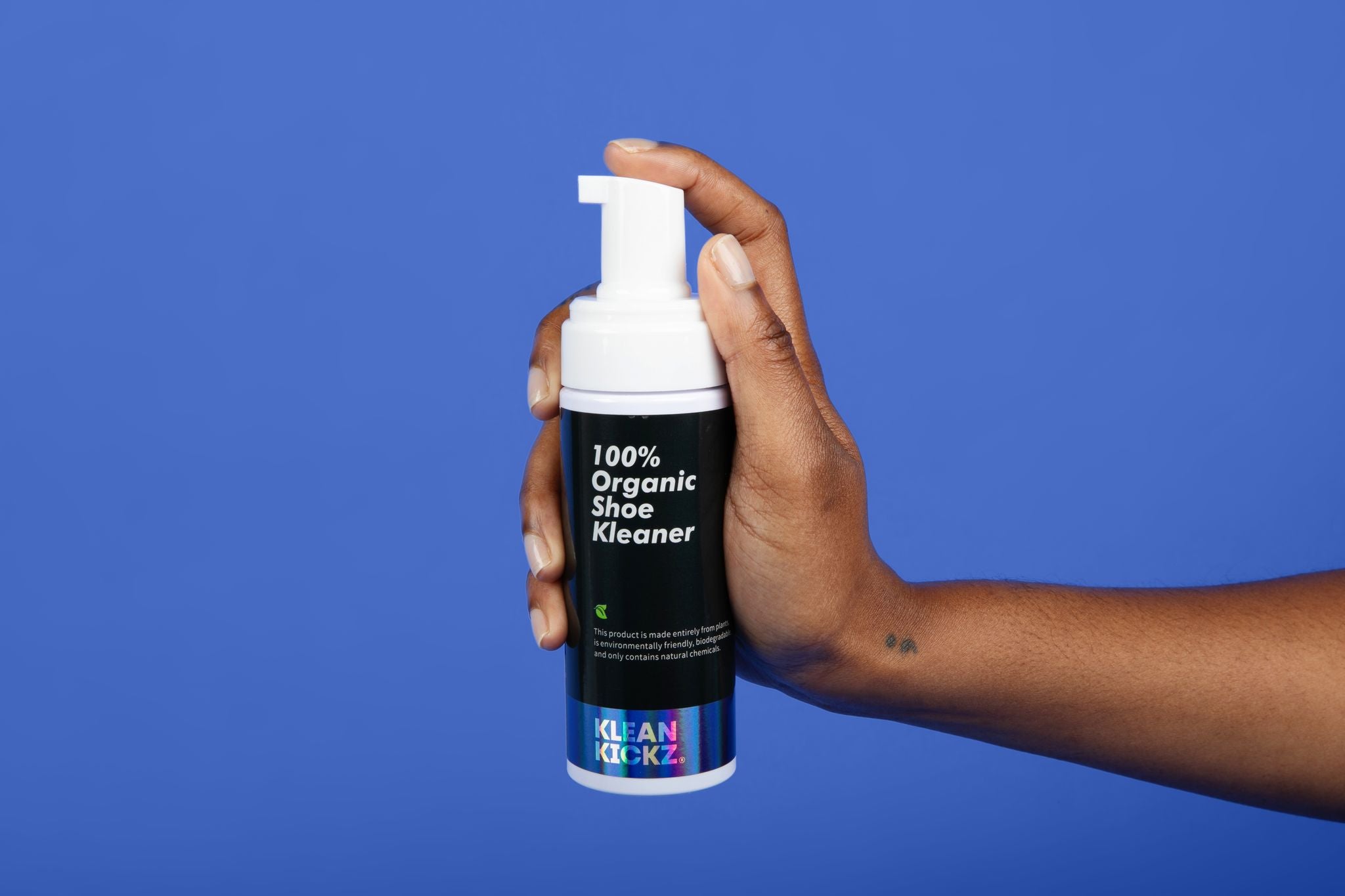 The Basics of Caring For Your Sneakers and Keeping Them Looking Like New